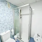 公寓 Bright With Terrace, Pool And *