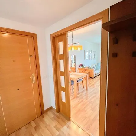 Apartment Bright With Terrace, Pool And Torremolinos