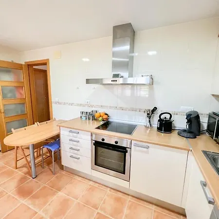 Apartment Bright With Terrace, Pool And