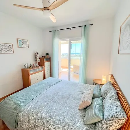 Bright With Terrace, Pool And Apartment *